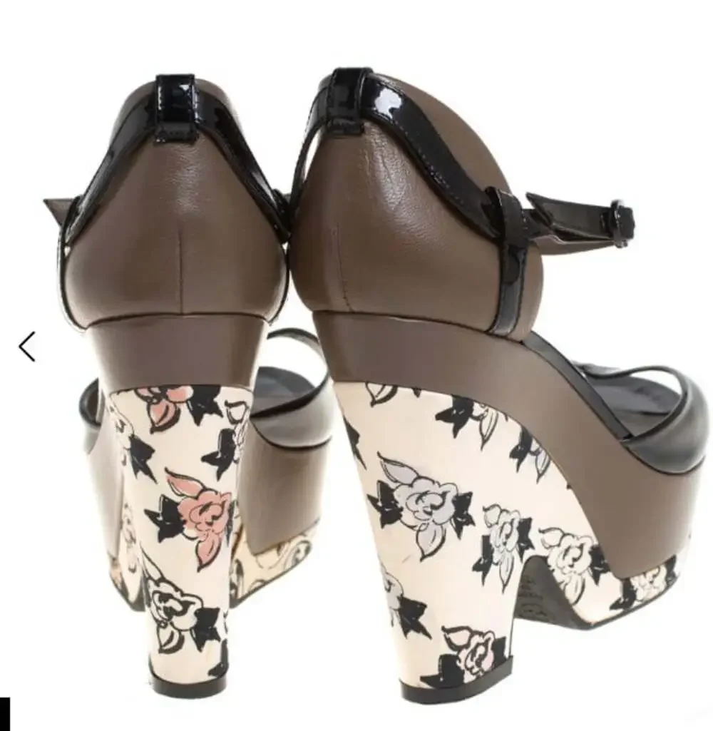 Chanel Black/Grey Patent And Leather Wedge Sandals Side 39.5